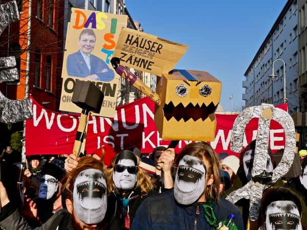 Foto: Matthias Coers zweischritte.berlin coersvideo | Demonstration Besetzung Sozialwissenschaftliches Institut