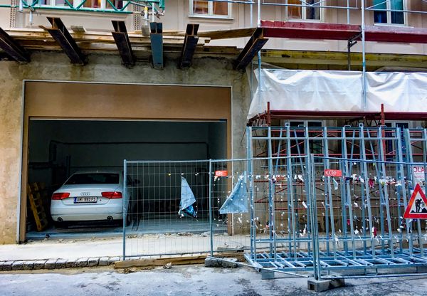 Foto: Matthias Coers zweischritte.berlin coersvideo | Bauzaun Wien