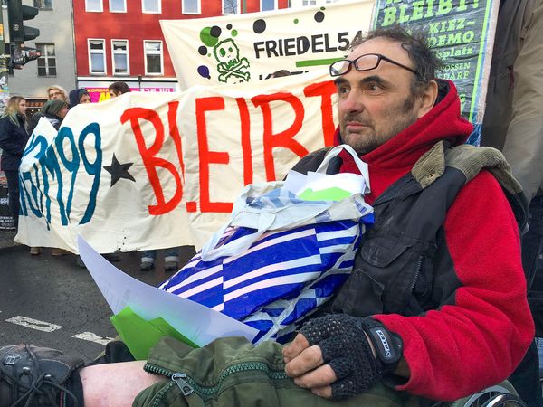 Gemischtwarenladen für Revolutionsbedarf M99